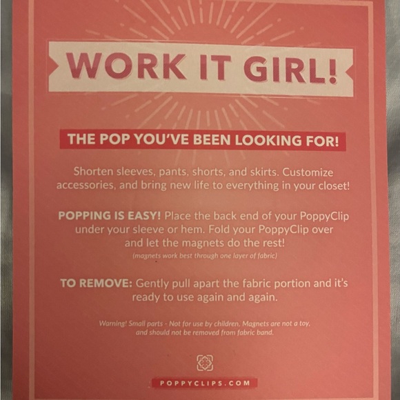 New Poppy Clips Brown with Gold Accent - Picture 5 of 6